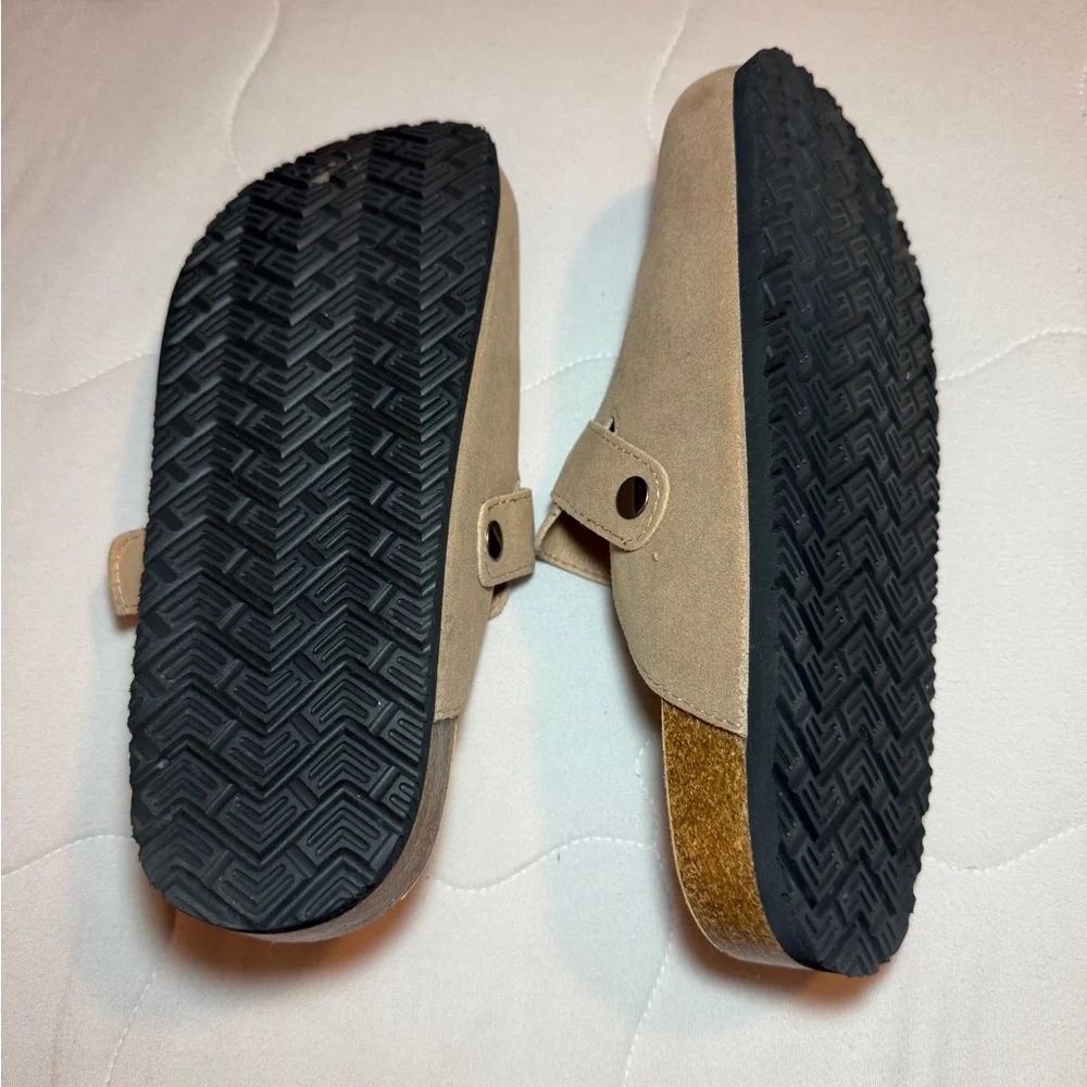 Meixiemeile Beige Suede Slip-On Clogs Sz39 (8.5) worn once like new!! - Picture 3 of 3